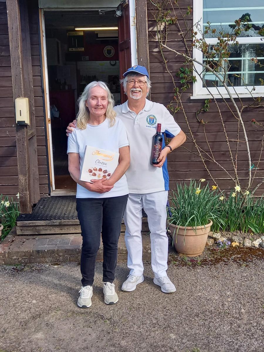 GC doubles 4th April: Division winners Kathy and Francis